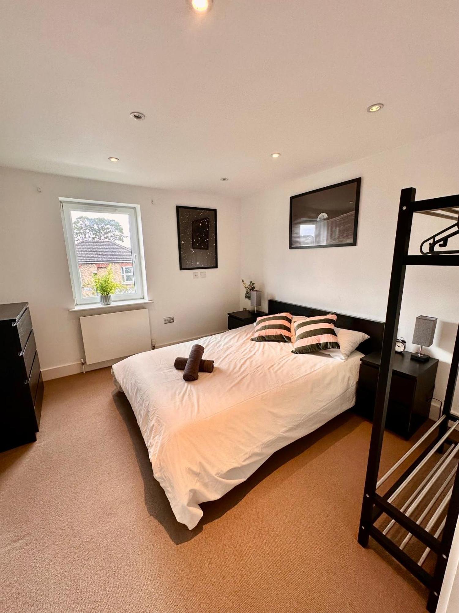 Large, Family Friendly 3-bed Flat In Wood Appartement Londres