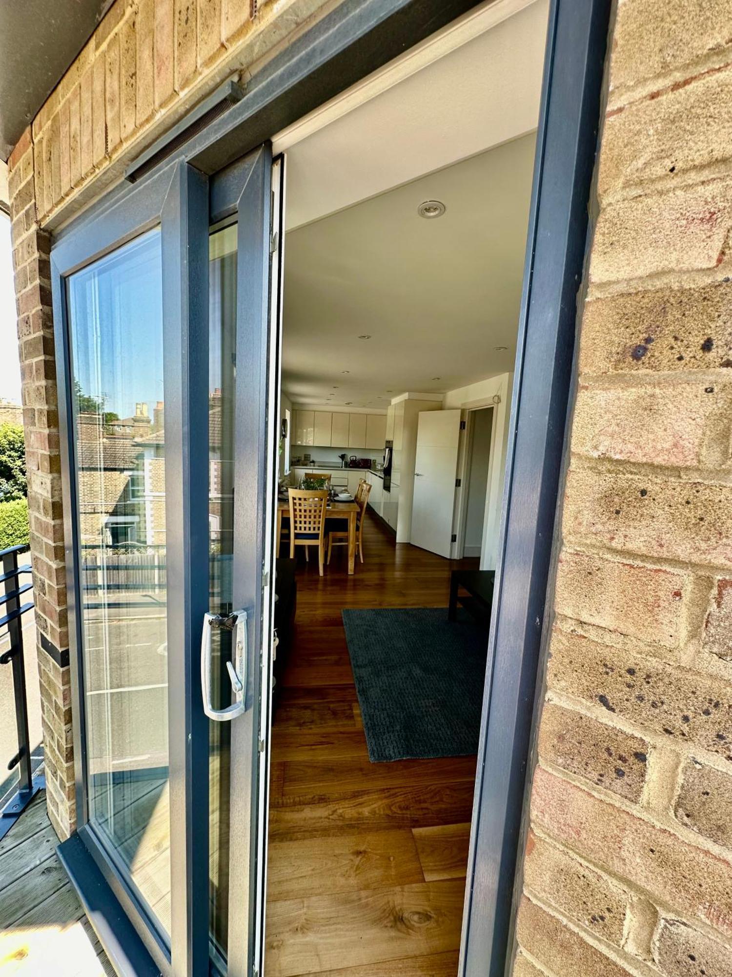 Appartement Large, Family Friendly 3-bed Flat In Wood Londres